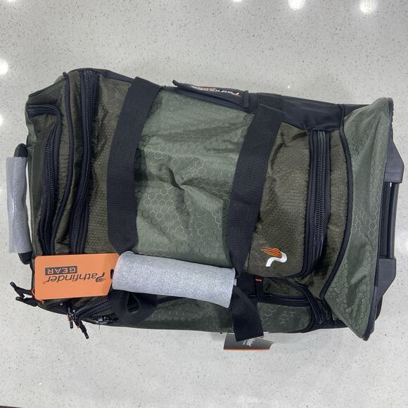 Pathfinder Gear Olive Green Rolling Travel Duffle Bag Carry-On - Picture 5 of 11